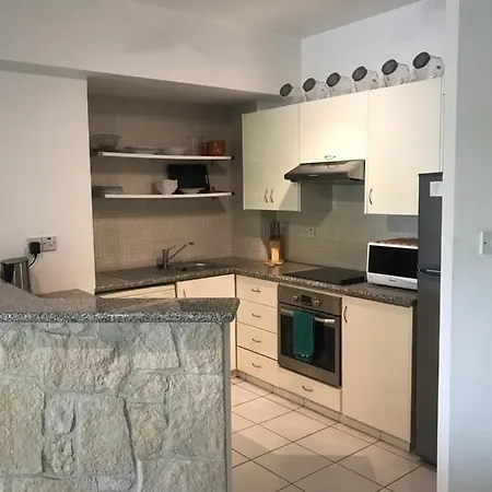 Hesperides Gardens D101 Appartement *