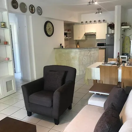 Hesperides Gardens D101 Appartement *